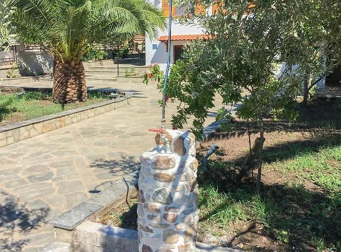 فيلة Ihome Skála Kallirákhis